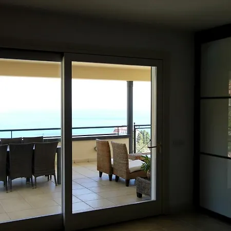 Coral - Holidays Tatil Evi Taormina